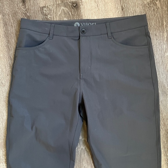 Vuori Meta pants - Picture 3 of 17
